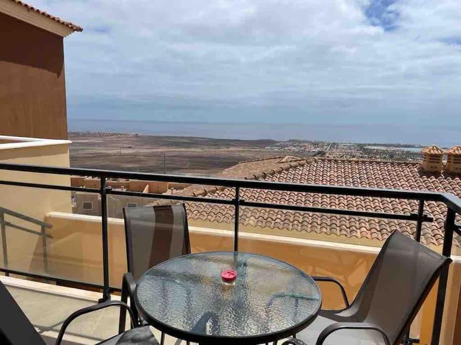 Vivienda Adosada En Castillo, กาเลตาเดฟุสเต ภายนอก รูปภาพ
